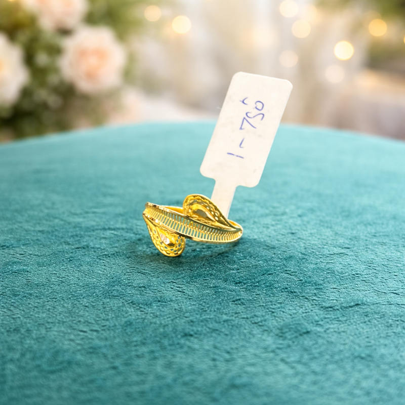 Gold Rings 261